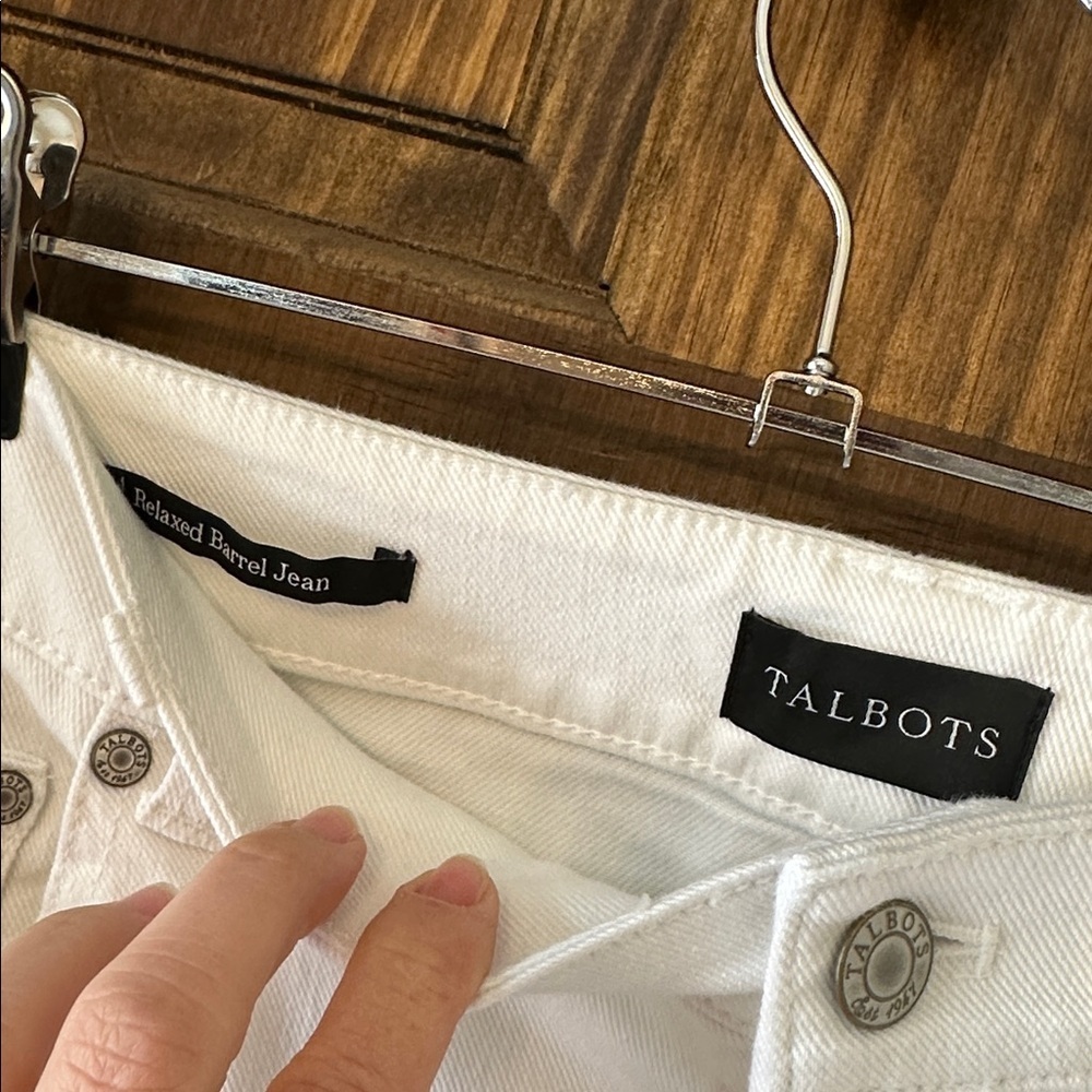Talbots white relaxed barrel Jean ankle length high waist 10 NWT - Picture 3 of 5